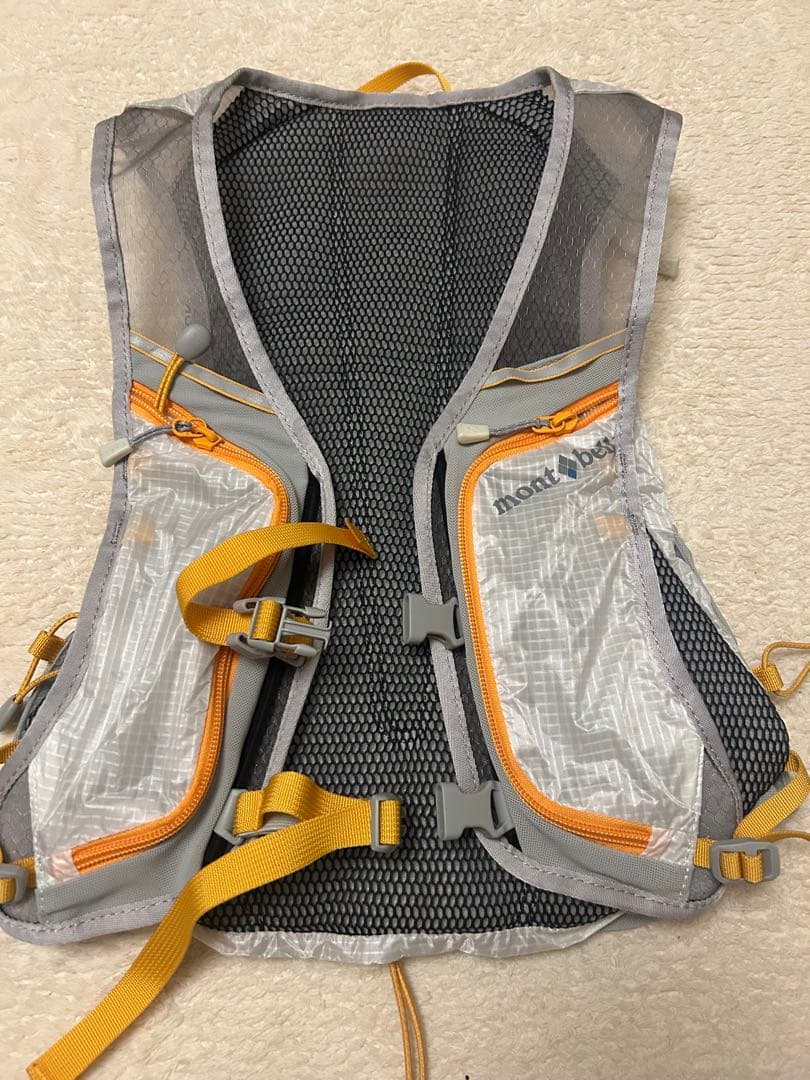 美品！mont-bell 軽量ベスト クロスランナーパック7