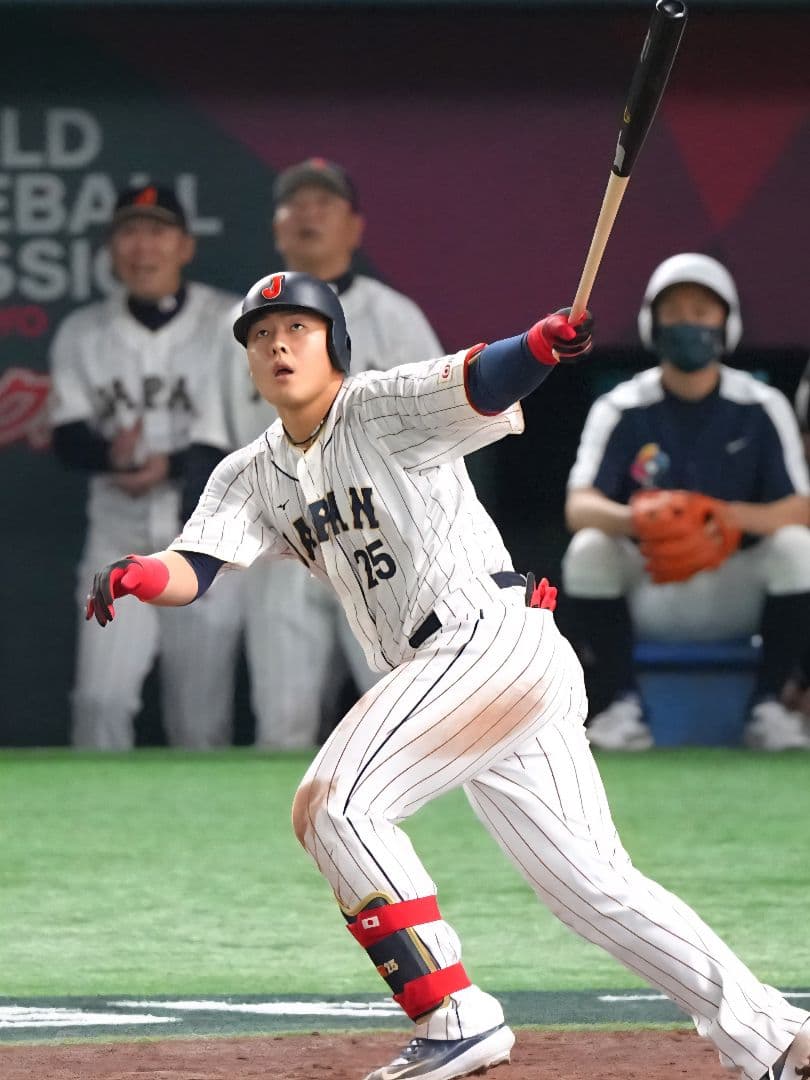 岡本和真25☆WBC侍ジャパン☆2023ユニフォーム&タオル☆巨人
