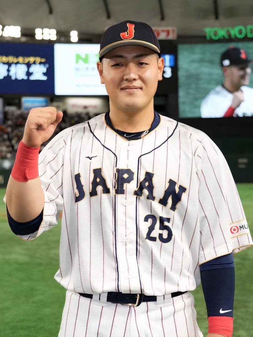 岡本和真25☆WBC侍ジャパン☆2023ユニフォーム&タオル☆巨人