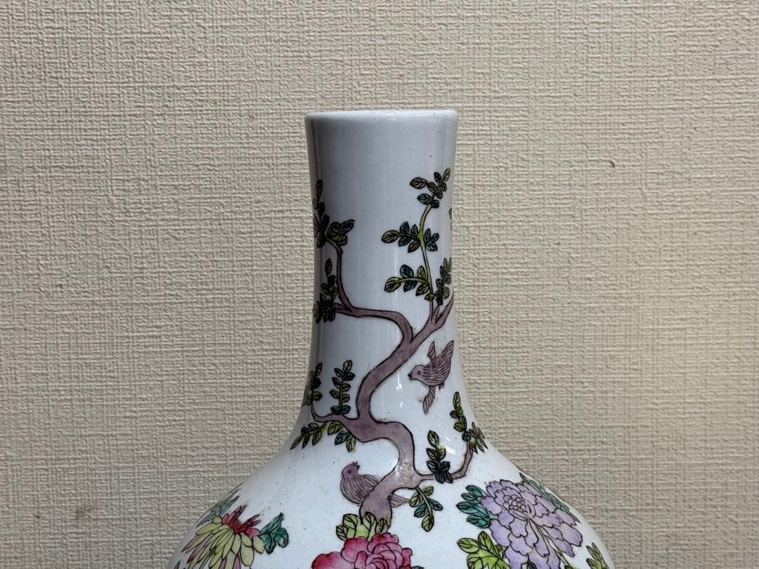 中国　清時代　同治年製　粉彩　花卉紋瓶　高さ約33.5cm 送料込み260326