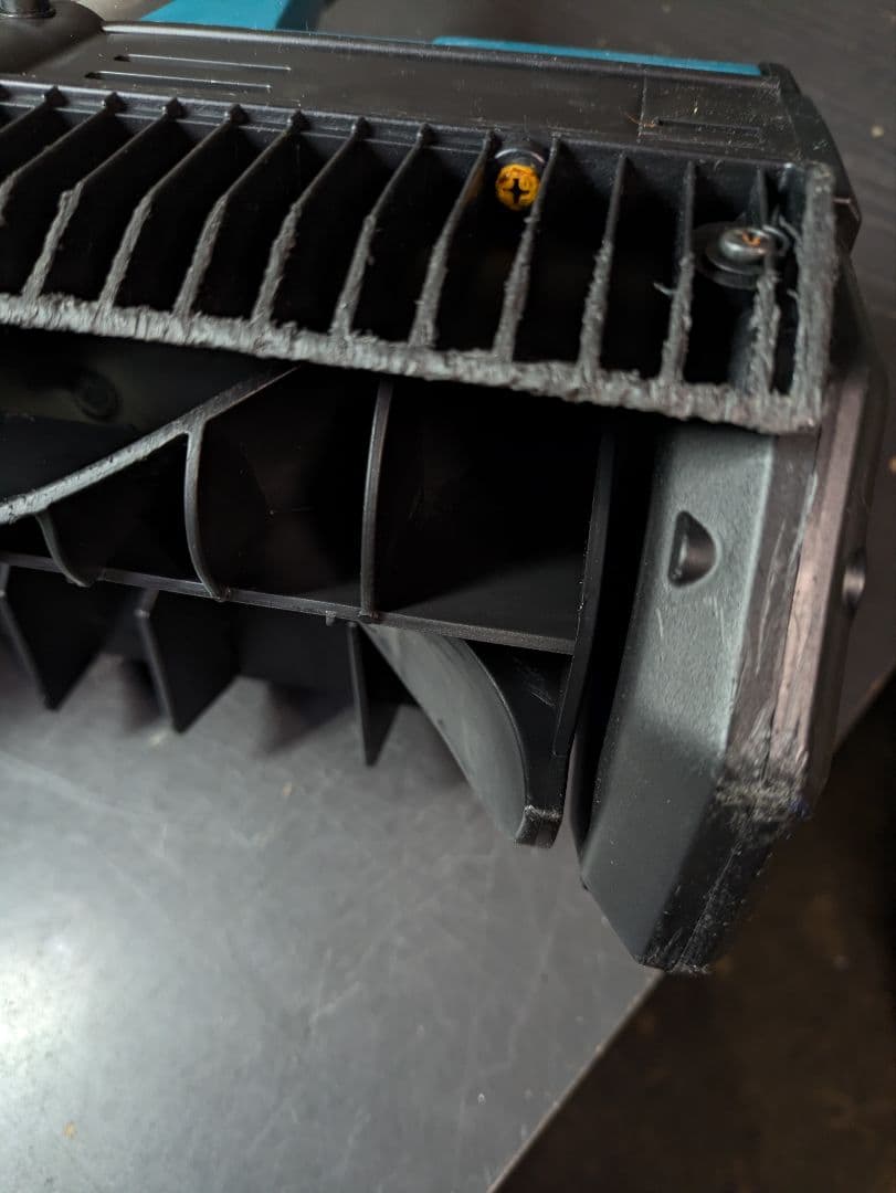よ*し様 使用品【専用バッテリー2個+専用充電器付き】 電動除雪機 除雪機 折り
