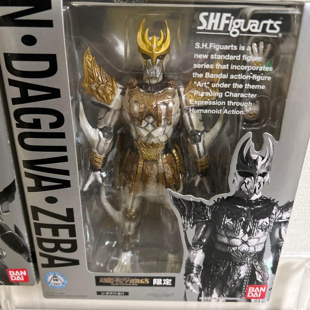 figuarts フィギュアーツ 仮面ライダークウガアルティメット ンダグバゼバ
