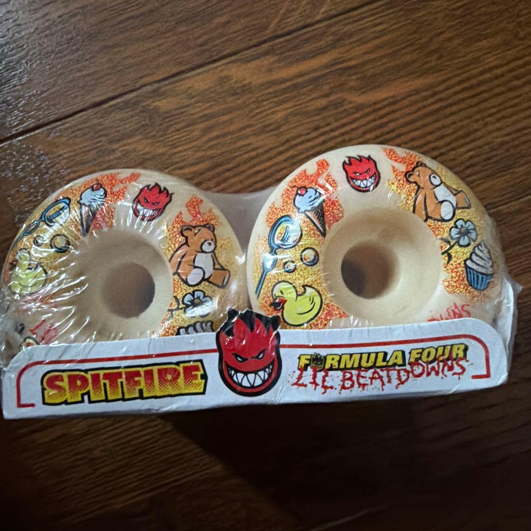 SpitfirewheelとThrasherスケートキャップセット