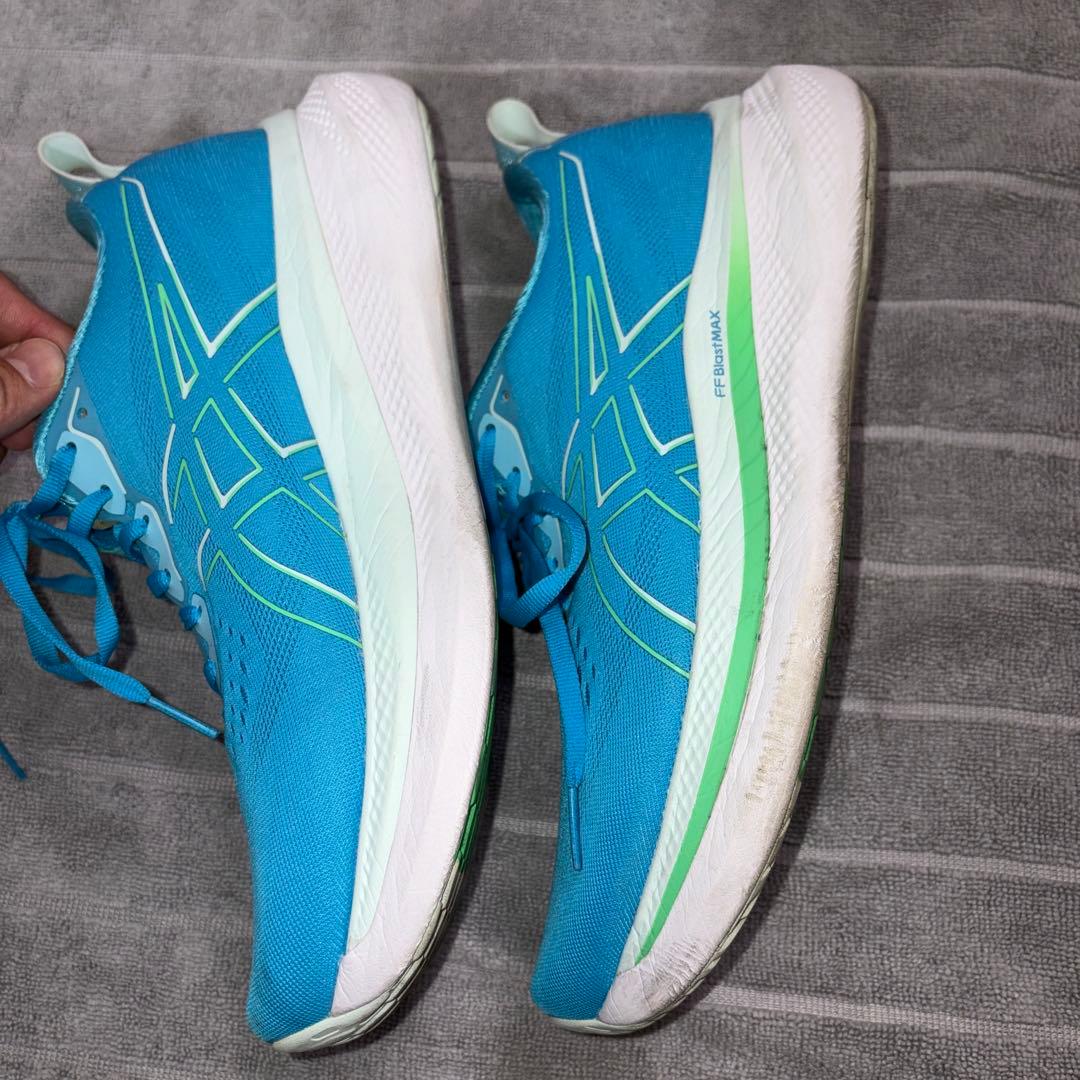 ASICS ランニングシューズ グライドライド マックス　27.5cm
