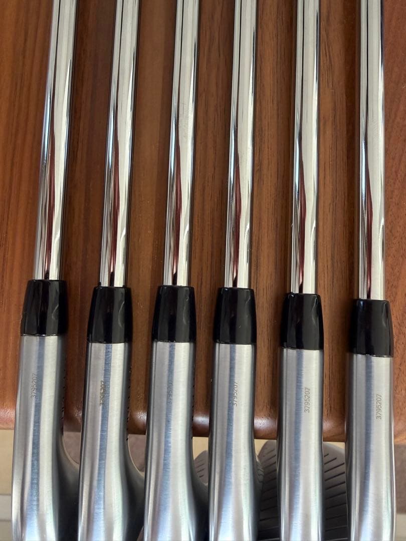 タイトリスト　T100 (2025)　5-PW プロジェクトX RED6.0 S