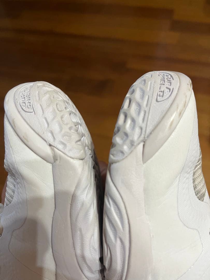 MIZUNO ウェーブモーメンタムエリート24.5センチ