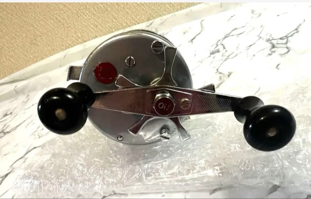 アブガルシア アンバサダー5500cシルバー