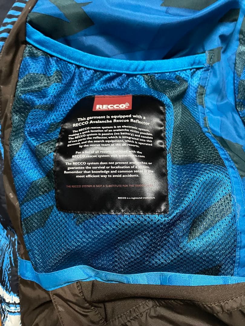 VOLCOM スノーボードウェア ダウン　未使用に近い超美品　Lサイズ
