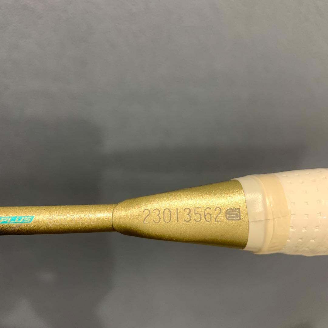 専門店会限定カラー　アストロクス88dproBPバドミントンラケット 4U5