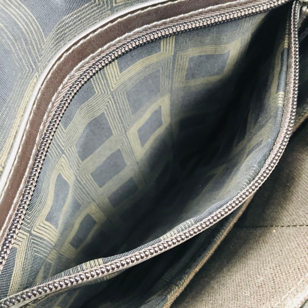 フォッシル FOSSIL ショルダーバッグ ビジネスバッグ 機能性バッグ レザー