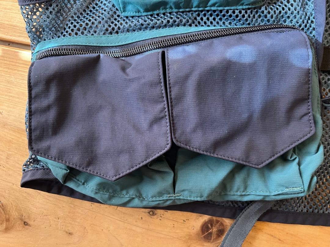 SIMMS トリビュータリーベスト　Mサイズ