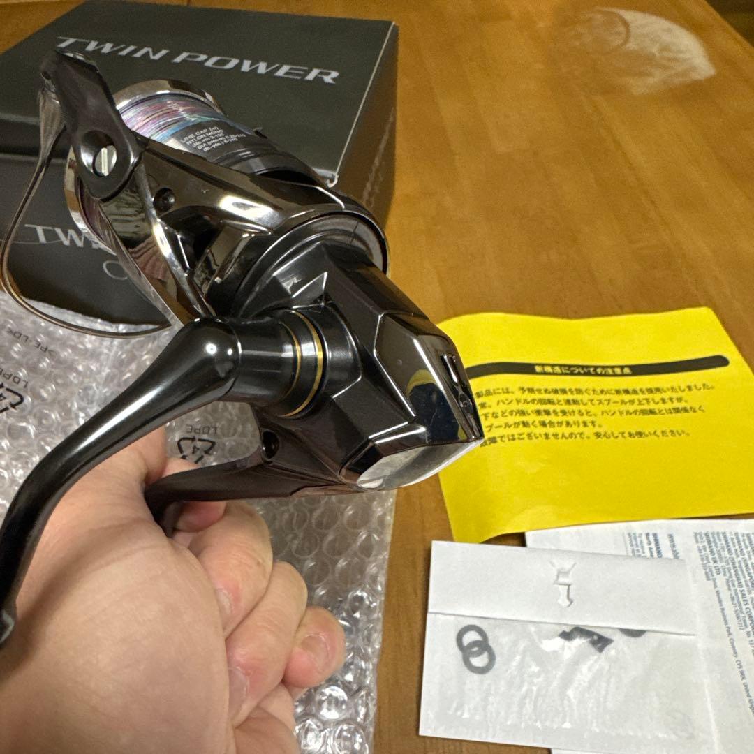SHIMANO TWIN POWER C3000 スピニングリール　ツインパワー