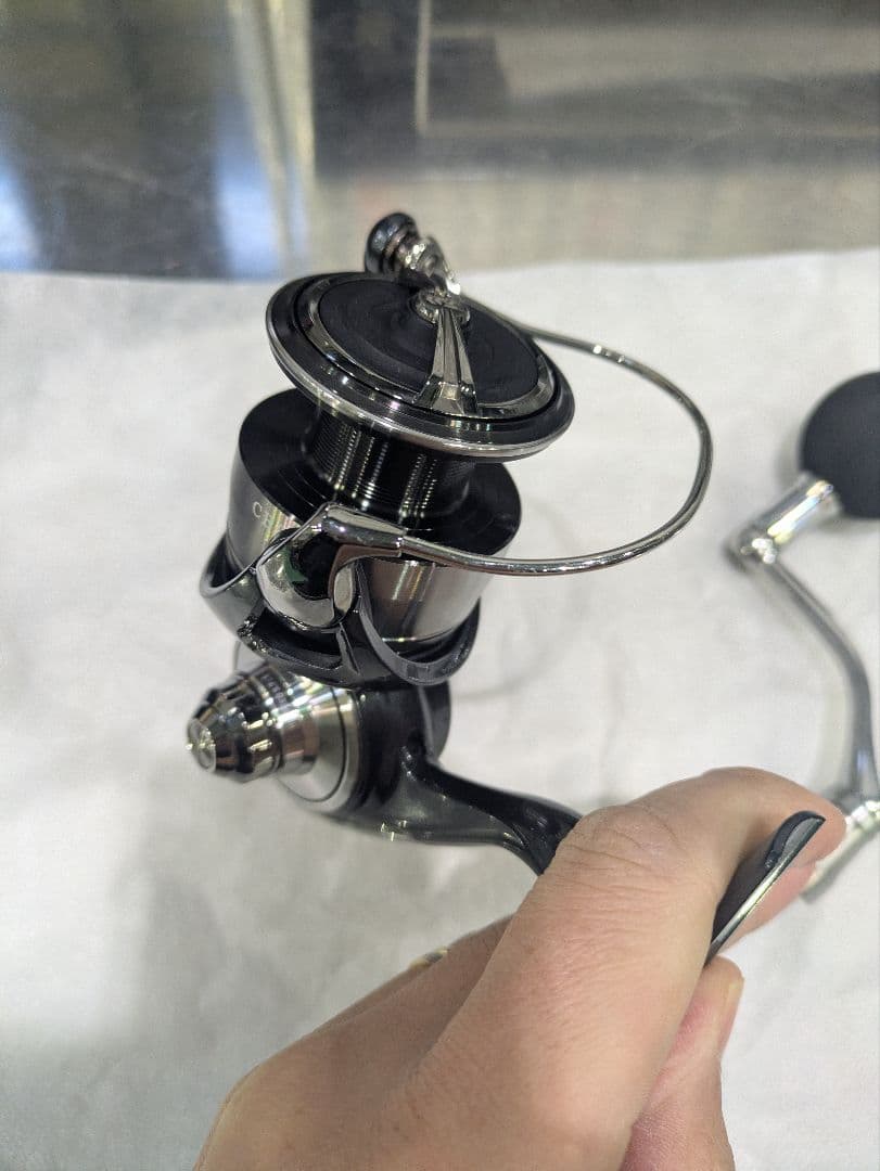Daiwa ダイワ セルテートsw4000-H 24年モデル スピニングリール