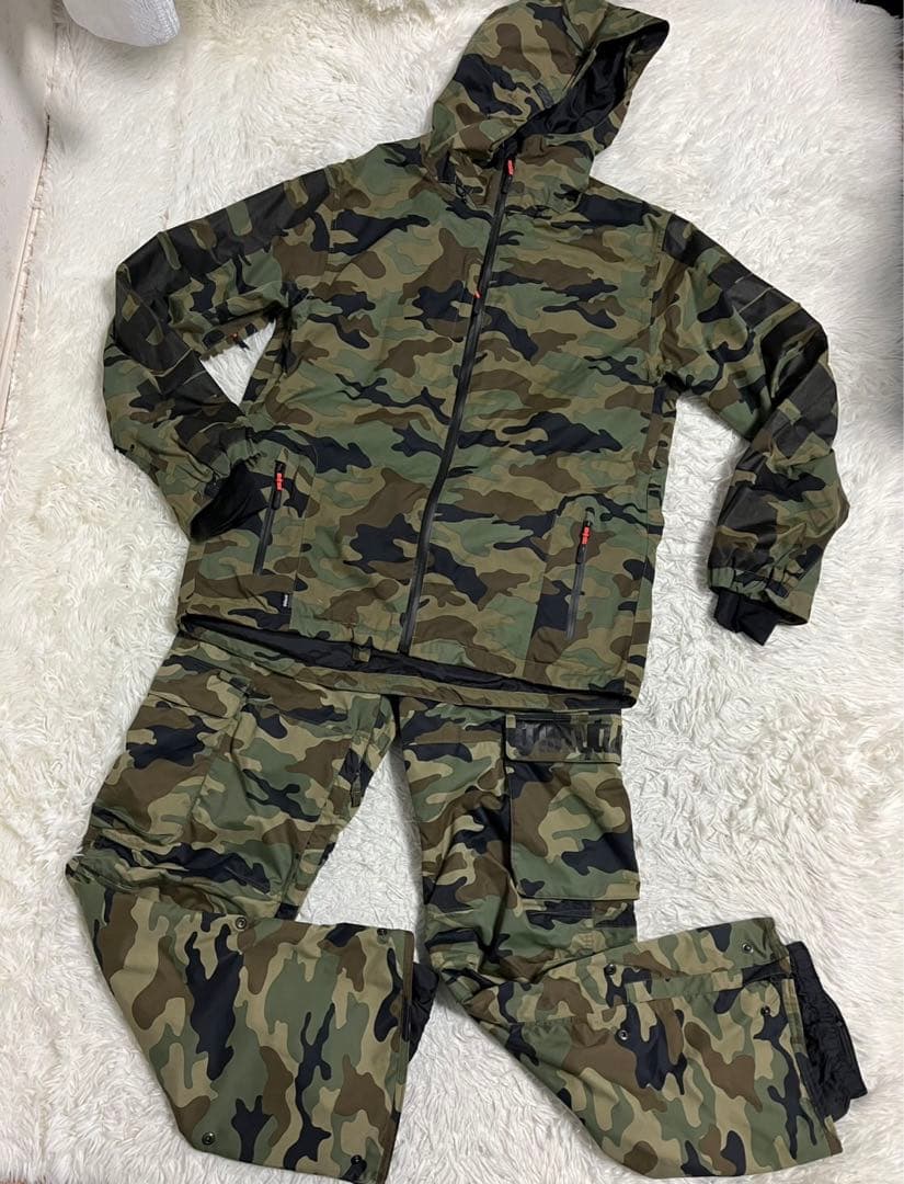 THIRTY TWO　スノボ　スキーウエア　セットアップ　迷彩　上下M