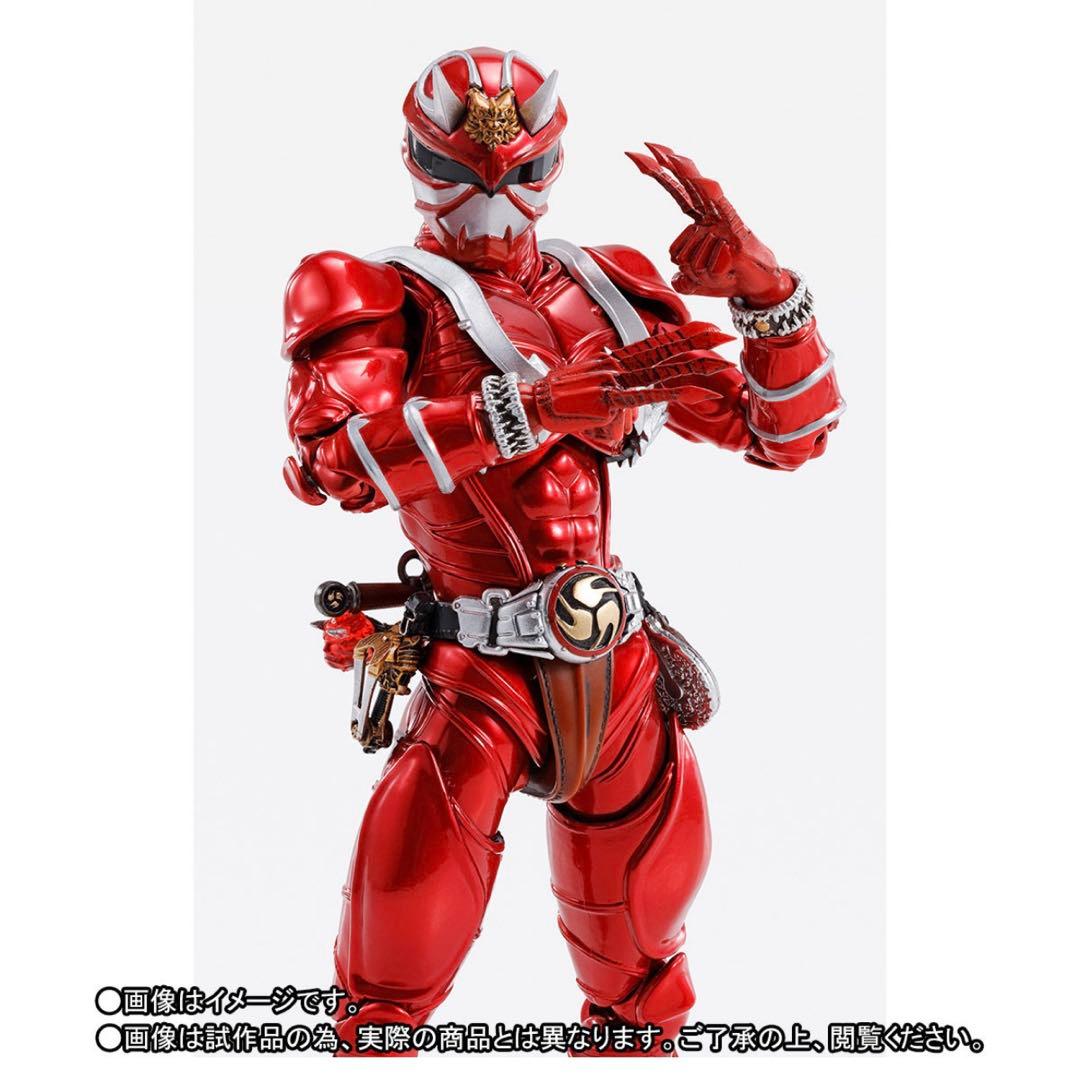 ✨新品未使用✨真骨頂 SH.Figuarts 仮面ライダー響 紅