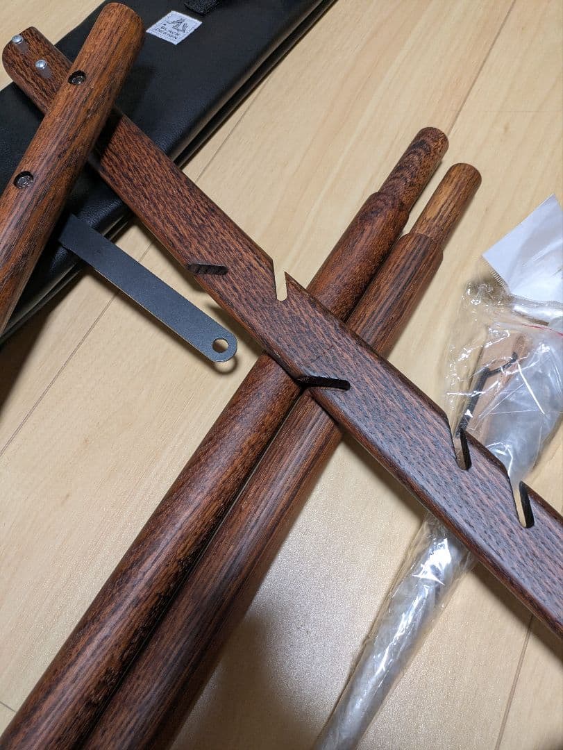 【新品同様、未使用品】ブラックデザイン　シダレザクラ