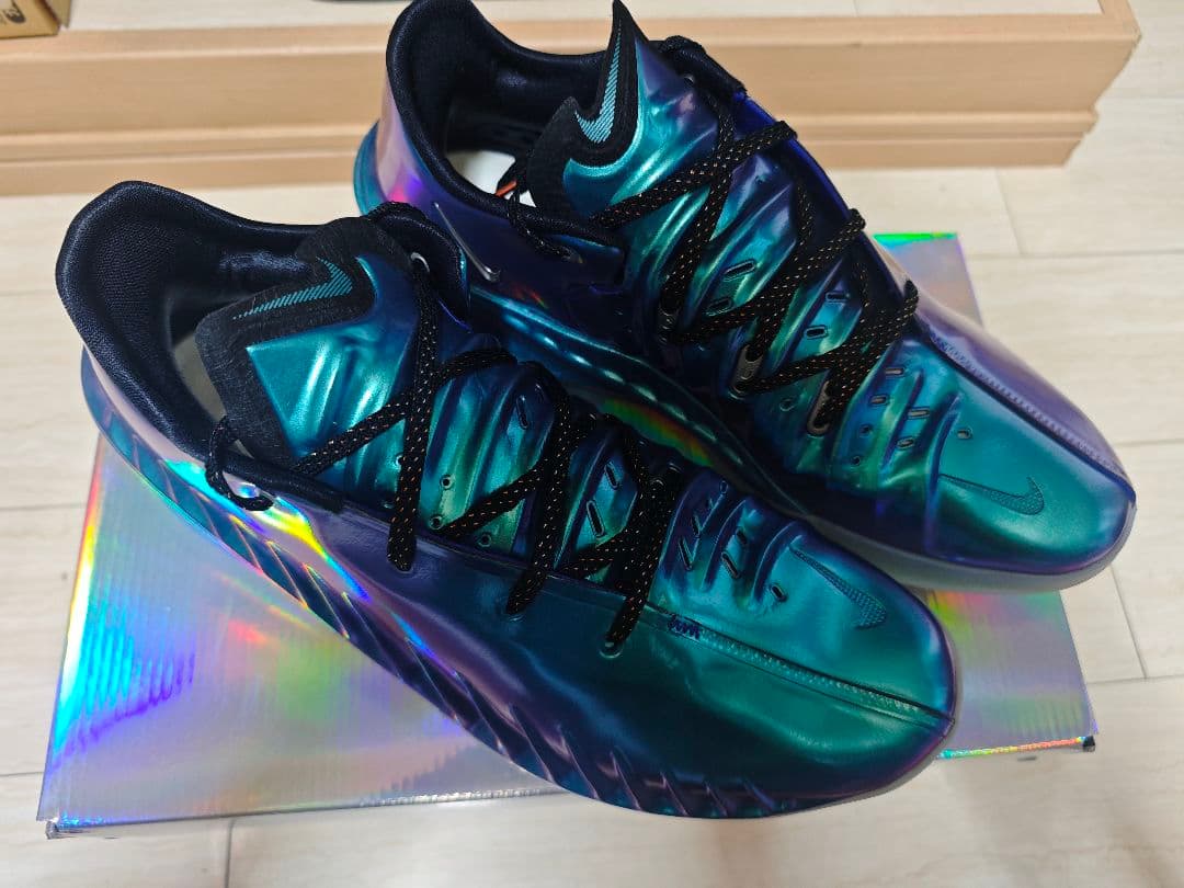 Nike バスケットボールシューズ GT CUT 4
