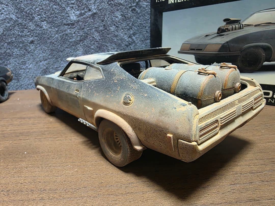 AUTOart製 1/18 THE ROAD WARRIOR エイジング加工品