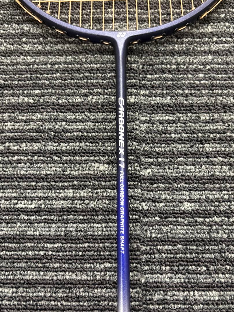 【貴重】YONEX バドミントンラケット Carbonex17 3UG4 ケース