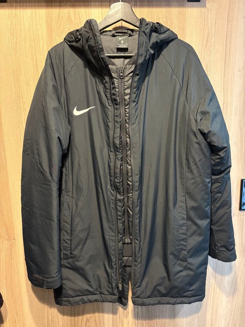 NIKE コート ナイキ 黒