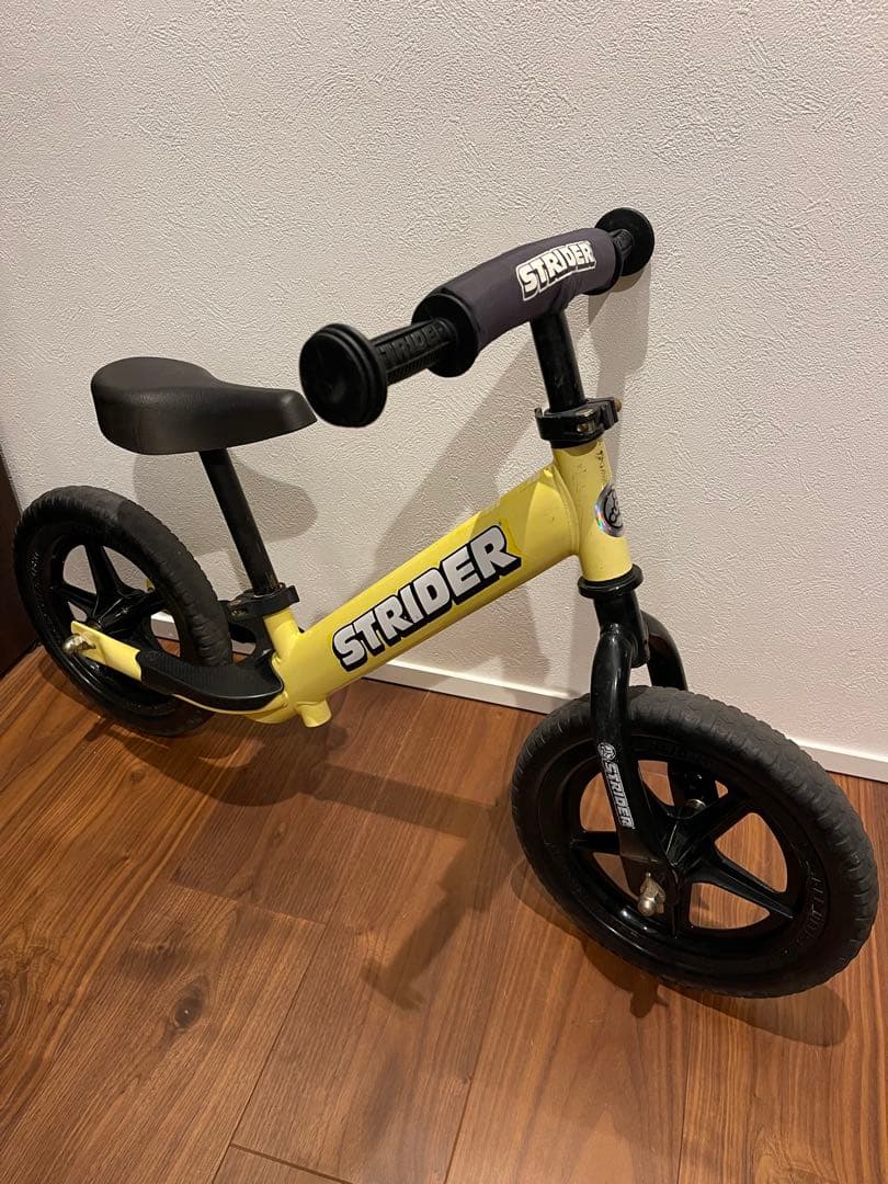 STRIDER ストライダー スポーツモデル 12インチ　イエロー　日本正規品