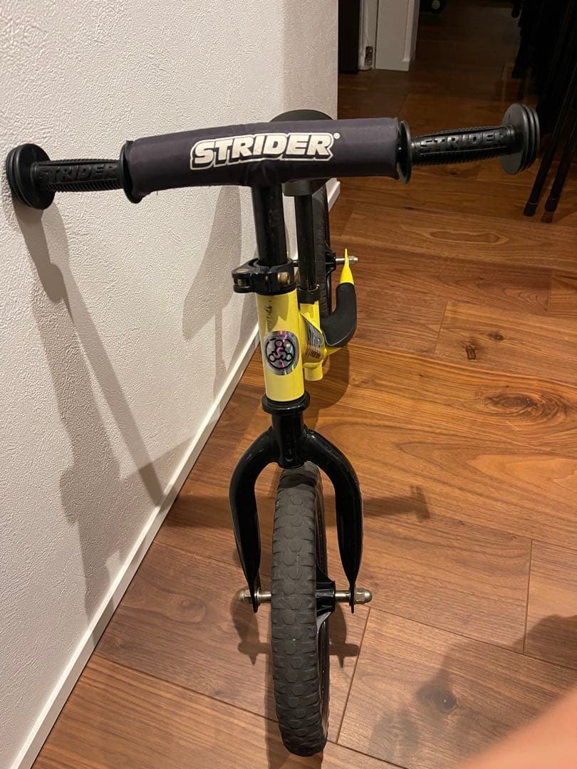STRIDER ストライダー スポーツモデル 12インチ　イエロー　日本正規品