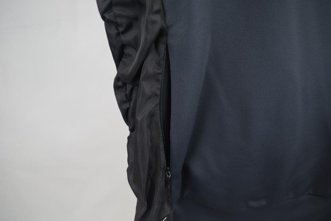 LANVIN SPORT ダークグレー フード付き ベスト❁0240