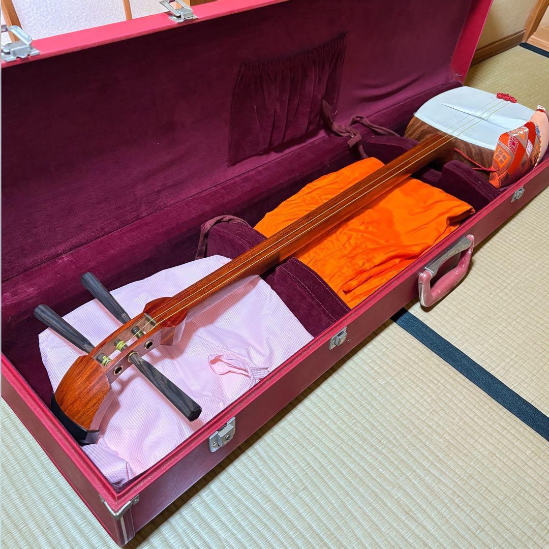 【ケース付】三味線 細棹 花梨 ハードケース付 初心者 天然皮 和楽器 袋付き