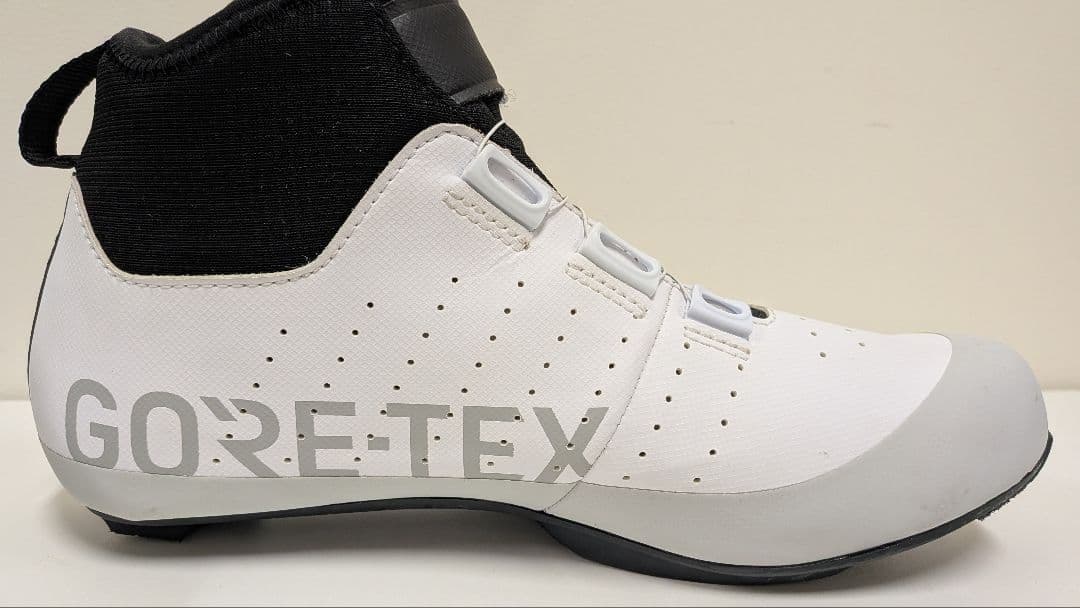 フィジーク FIZIK TEMPO ARTICA GTX R5 サイズ41.5