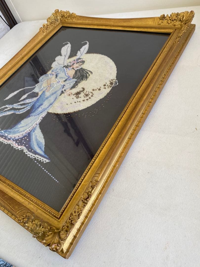 妖精と月の刺繍　額入り　Moon Fairy Spirit クロスステッチ