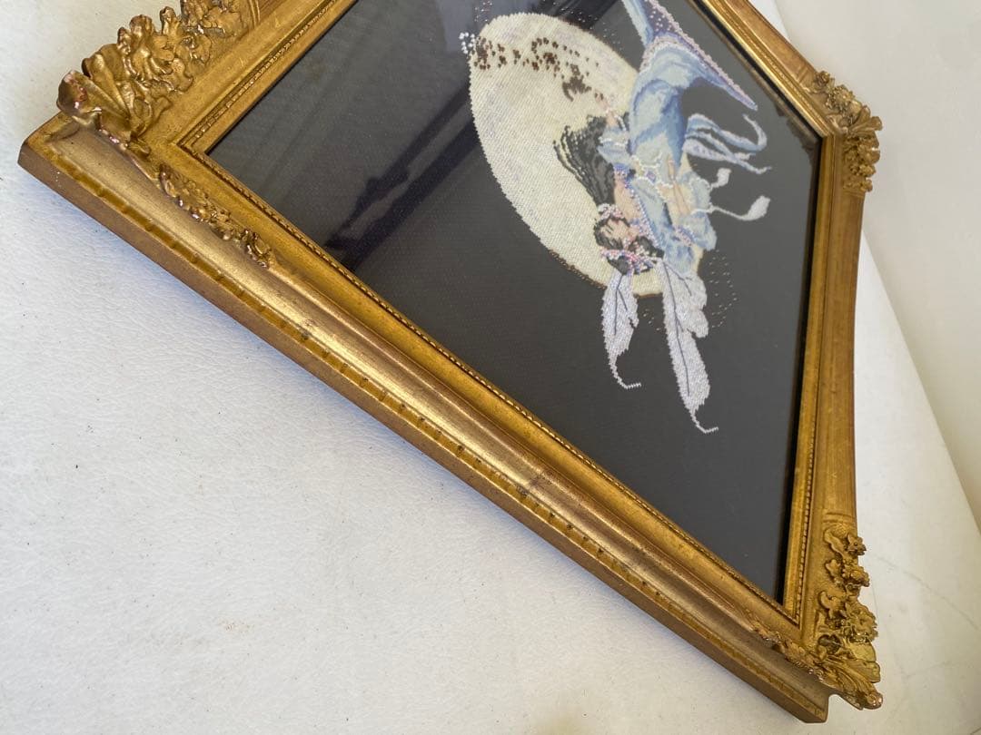妖精と月の刺繍　額入り　Moon Fairy Spirit クロスステッチ