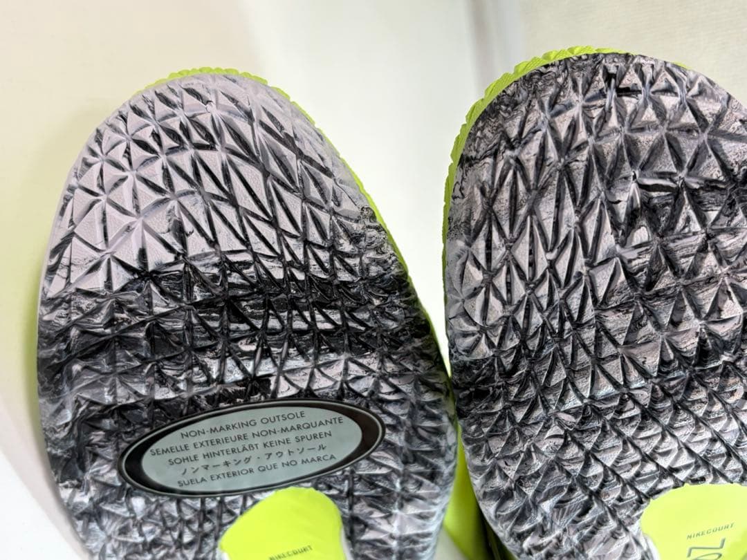 新品未使用品⭐︎NIKE ナイキコートエアズームゼロ　テニスシューズ　26cm