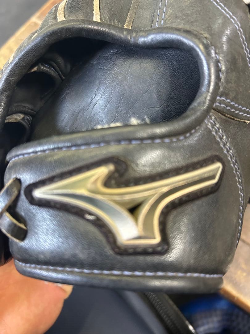 Mizuno Global Elite ブラックグローブ
