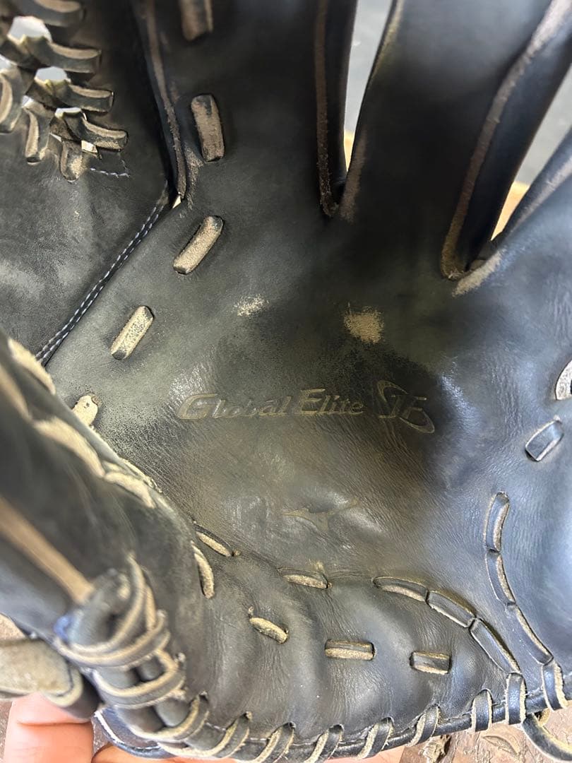 Mizuno Global Elite ブラックグローブ