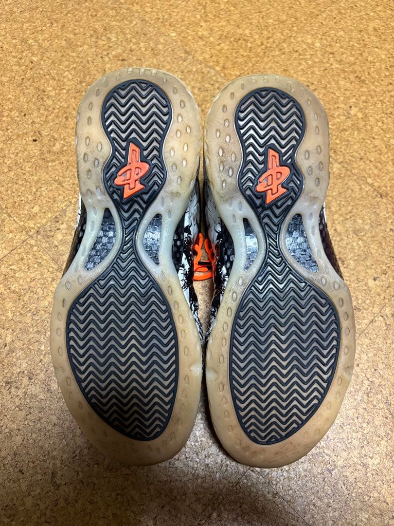 Nike Foamposite スプラッター柄 シューズ
