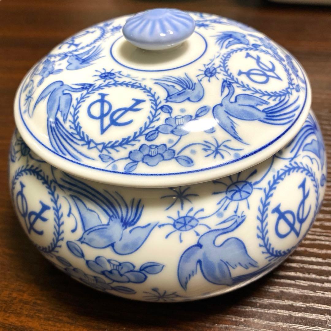 其泉　蓋付小鉢　小物入れ　　　　　　　シュガーポット　花鳥柄