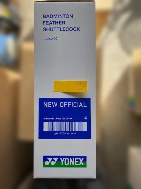 ①中古YONEXシャトルコック（ニューオフィシャル）４番　１２０球
