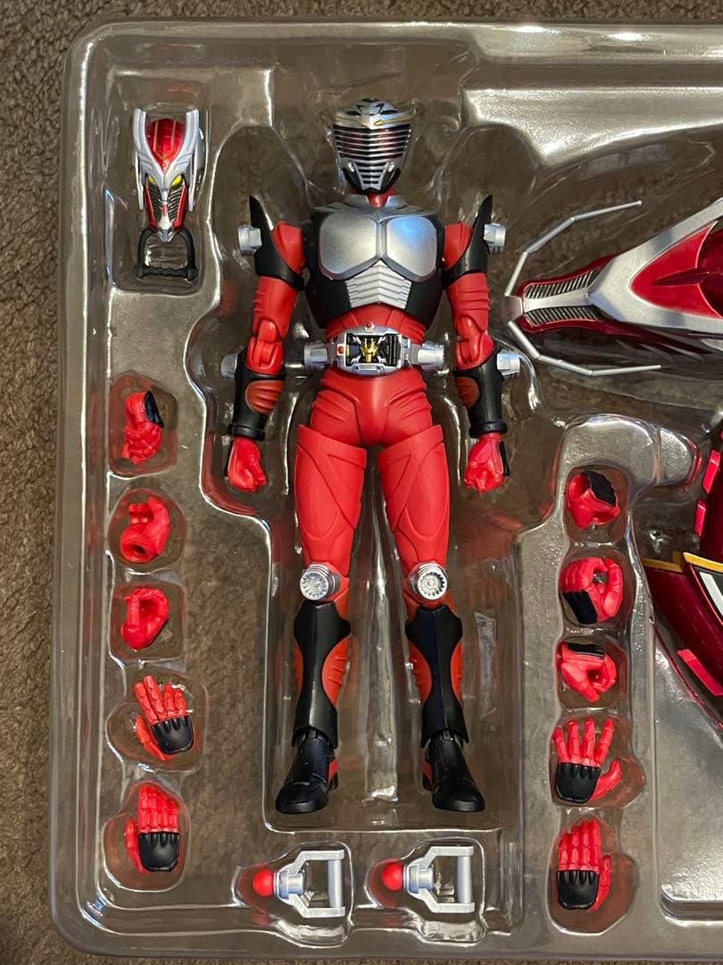 S.H.Figuarts フィギュアーツ 仮面ライダー龍騎＆ドラグレッダー