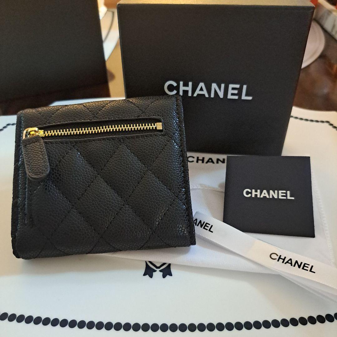 CHANEL ノベルティ キルティング 財布