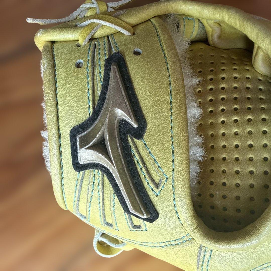 【美品】Mizuno Global Elite 硬式グローブ イエロー