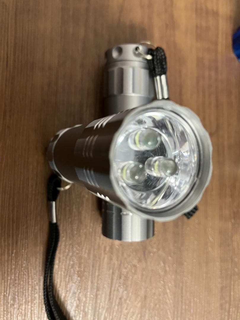 【中古良品】ミニポータブルライト×各種72本(9＆5＆3LED・電池226本付)