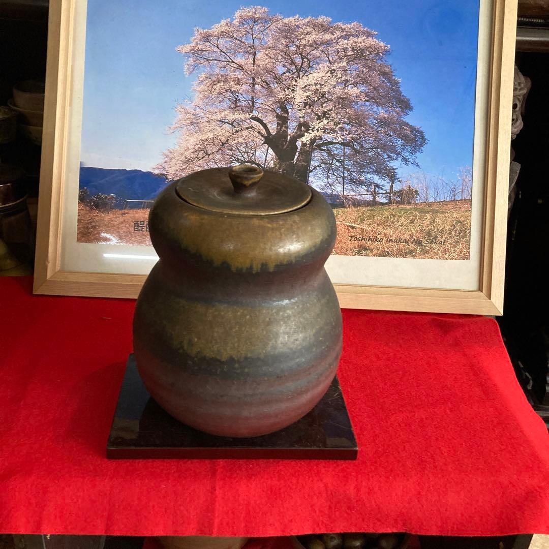 備前焼美術品茶道具水差生陶衆啓作品です。