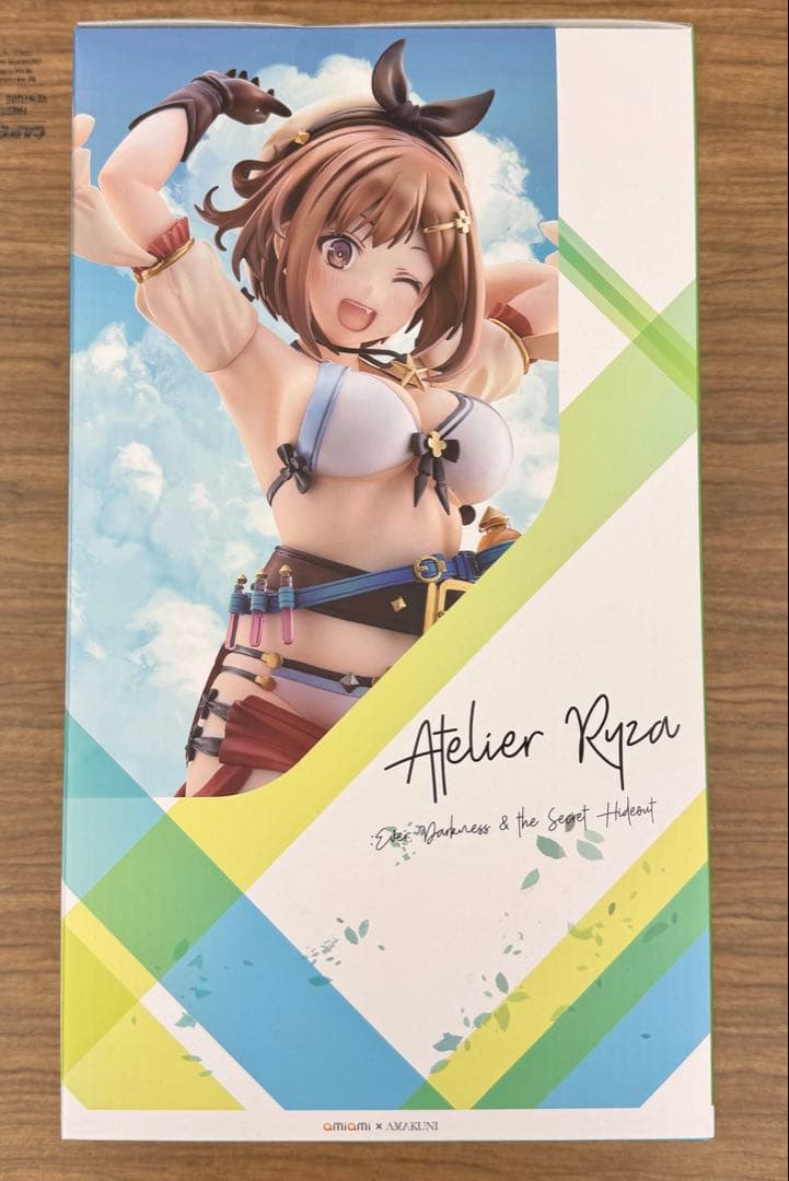 新品 あみあみ×AMAKUNI ライザのアトリエ 1/7フィギュア