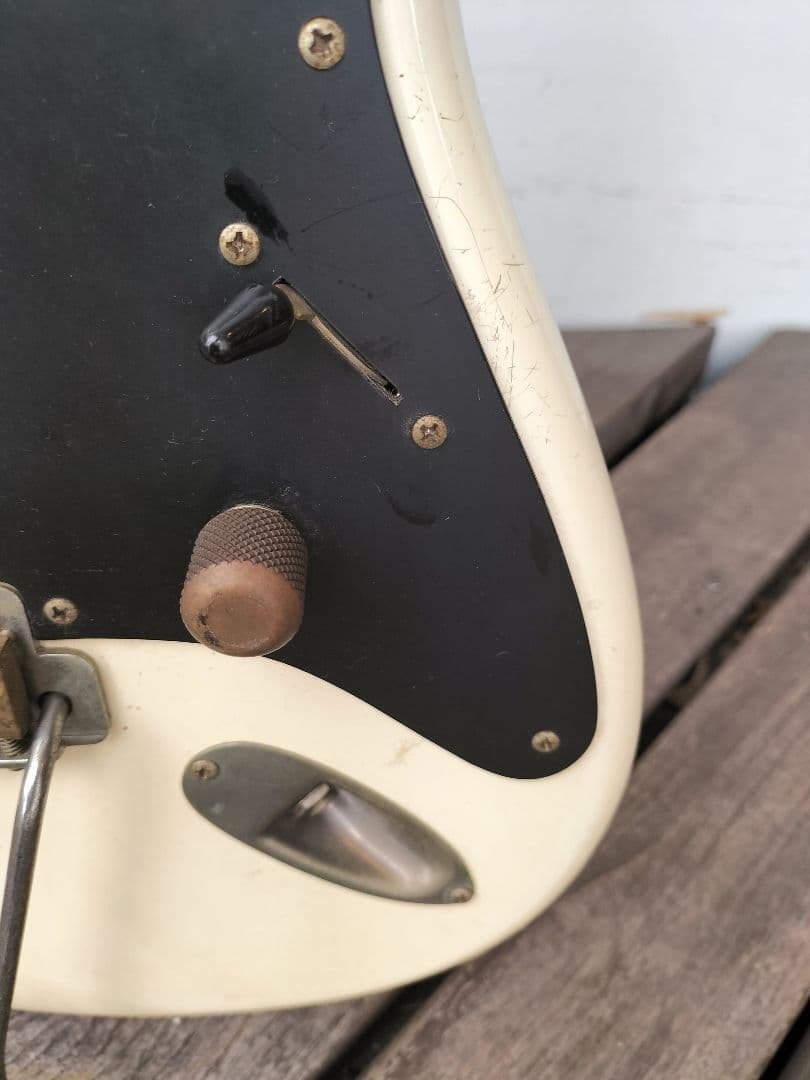 ギター JV Squier by Fender Stratocaster