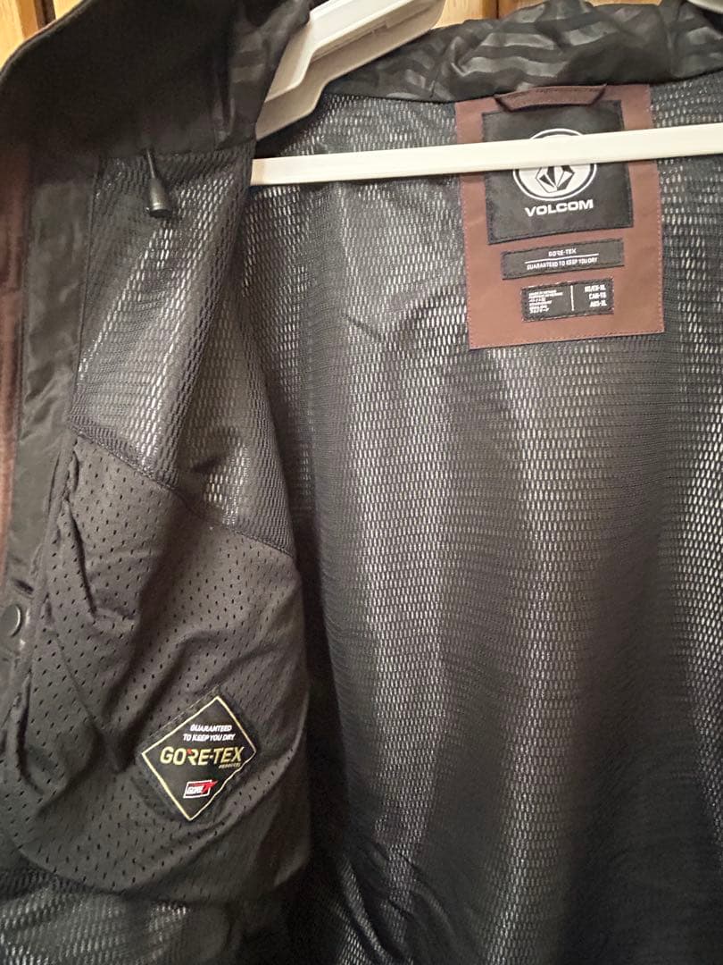 シンシンさん専用 ボルコム　美品　GORE-TEX ウェア上下セット