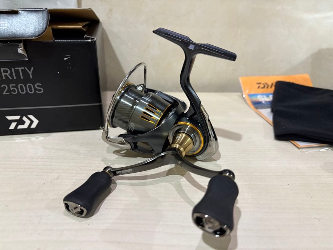 ★☆ダイワ　23エアリティ　LT2500S カスタム　美品