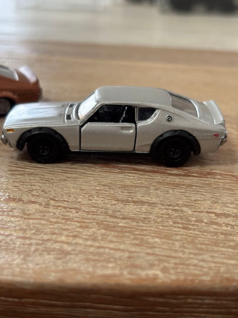 トミカ トミカリミテッド　スカイライン　ケンメリ パトカー　日本製　中国製