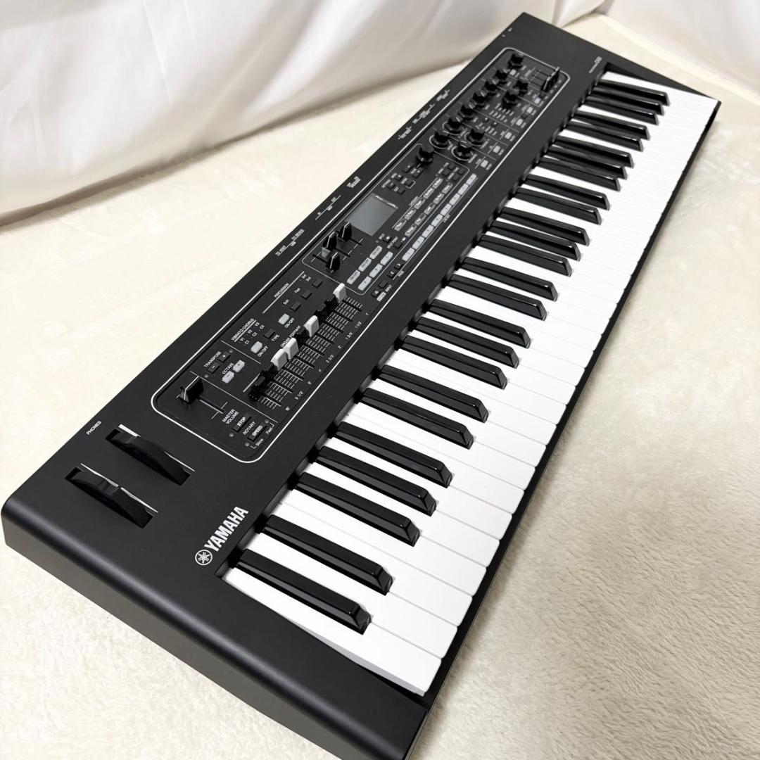美品　YAMAHA ステージキーボード　CK61 ヤマハ　2024年製 61鍵