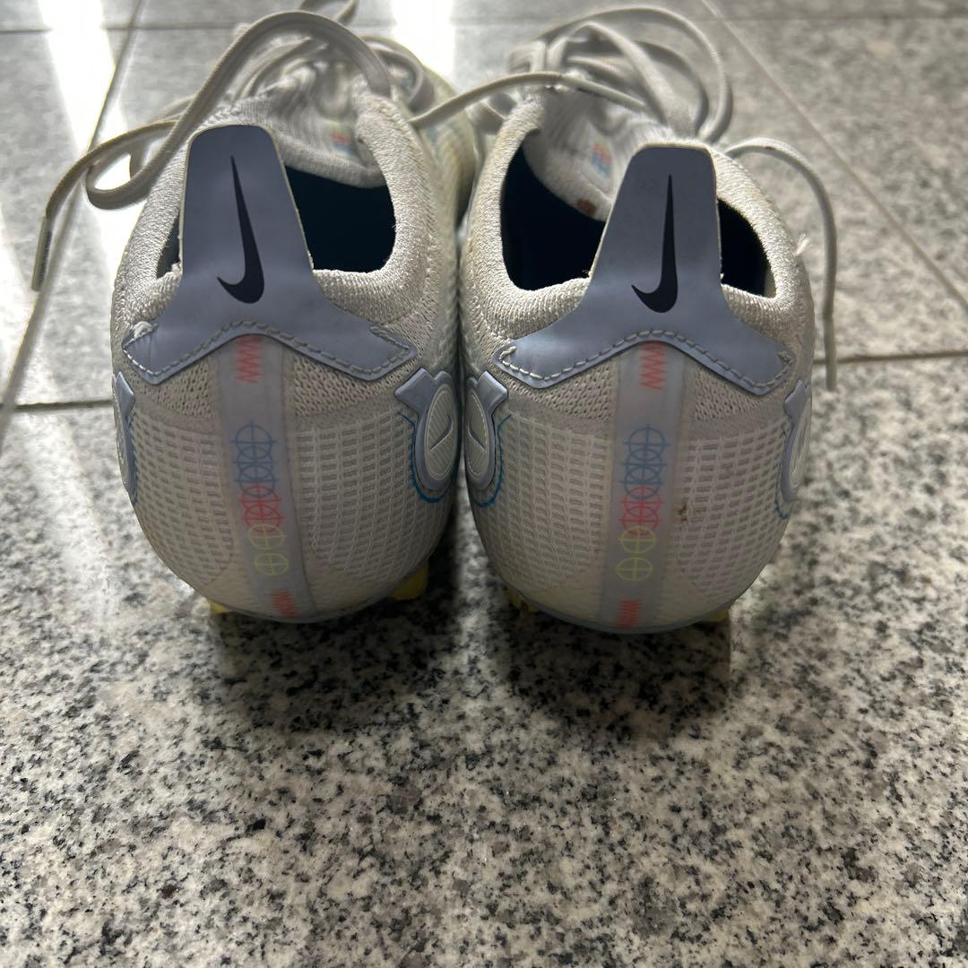 Nike スパイクシューズ ホワイト