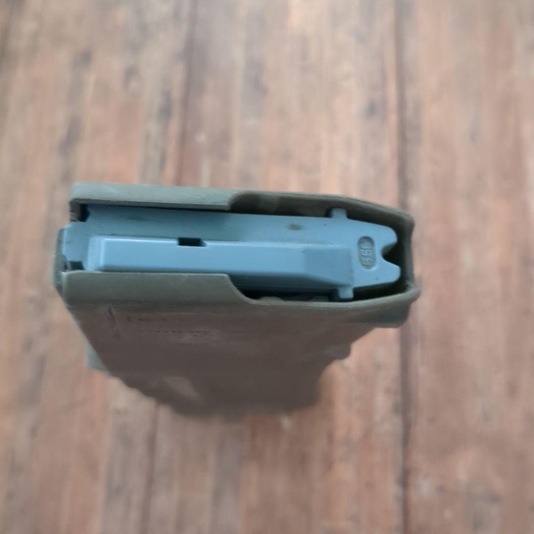 米軍　MAGPUL PMAG M4 両窓　5.56mm 30連 マガジン　⑥